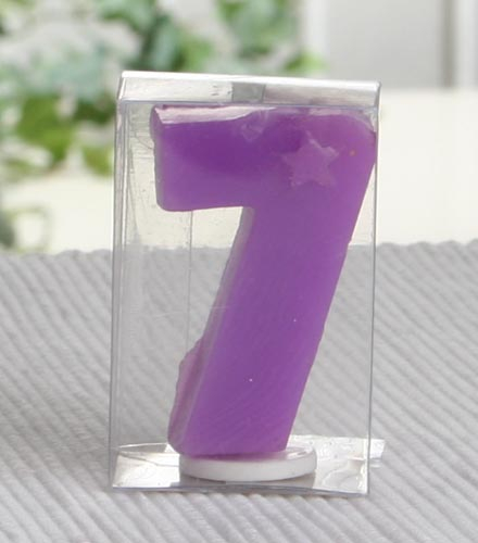 Durchgefärbte Geburtstagskerze / Zahlenkerze "7"