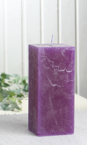 Rustik-Stumpenkerze, viereckig, 12 x 5 x 5 cm, lila-violett
