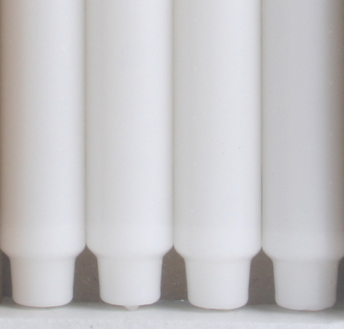 4x Stabkerze mit Zapfenfuß / Punchkerze, 25x3 cm, weiß