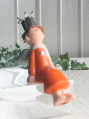 Keramik-Engel "Ben", Kantenhocker, KLEIN, orange