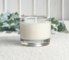 Kerze im Glas, weiß