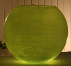 XL-Wachswindlicht, rund, ca. 30 cm Ø, apfelgrün